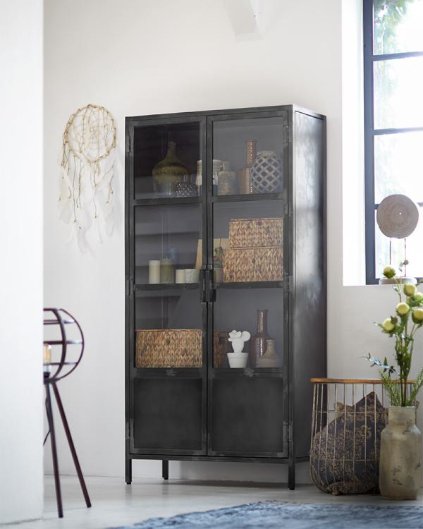 Het inrichten van je vitrinekast